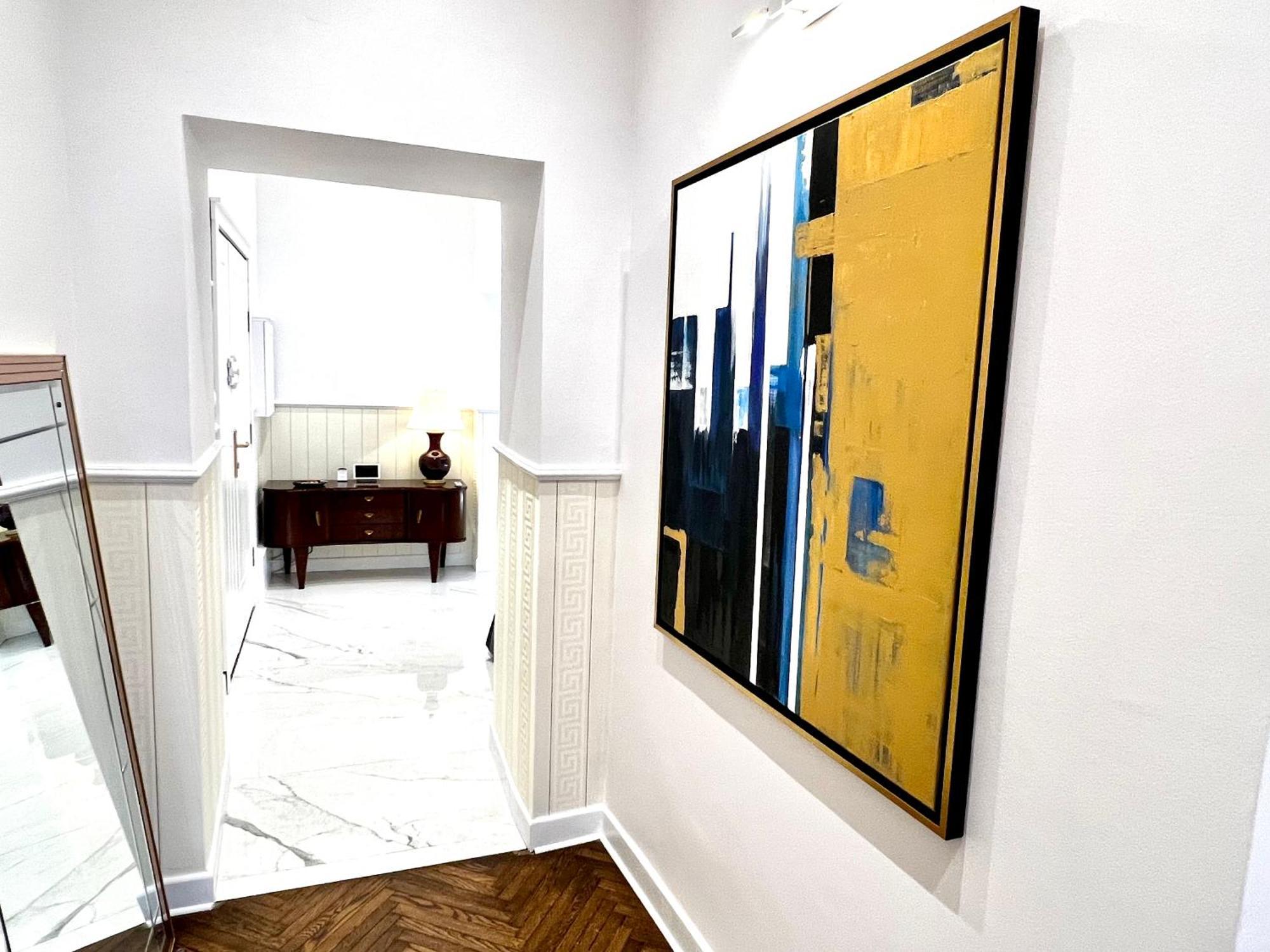 Luxury Apartments Mondrian Market Square III Warsaw Room photo