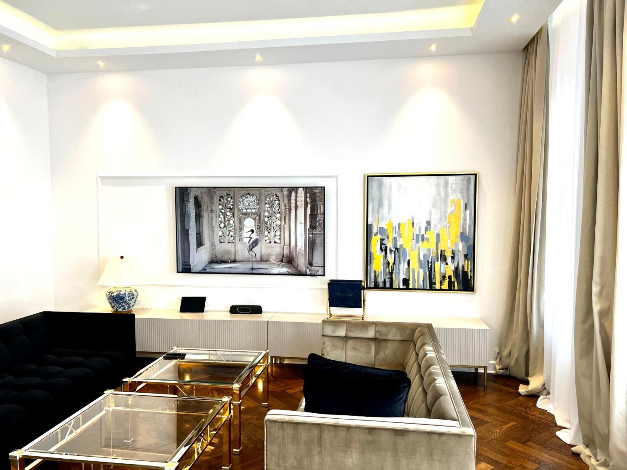 Luxury Apartments Mondrian Market Square III Warsaw Room photo