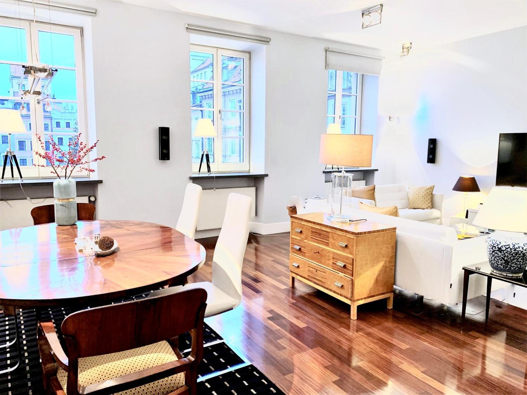 Luxury Apartments Mondrian Market Square III Warsaw Room photo