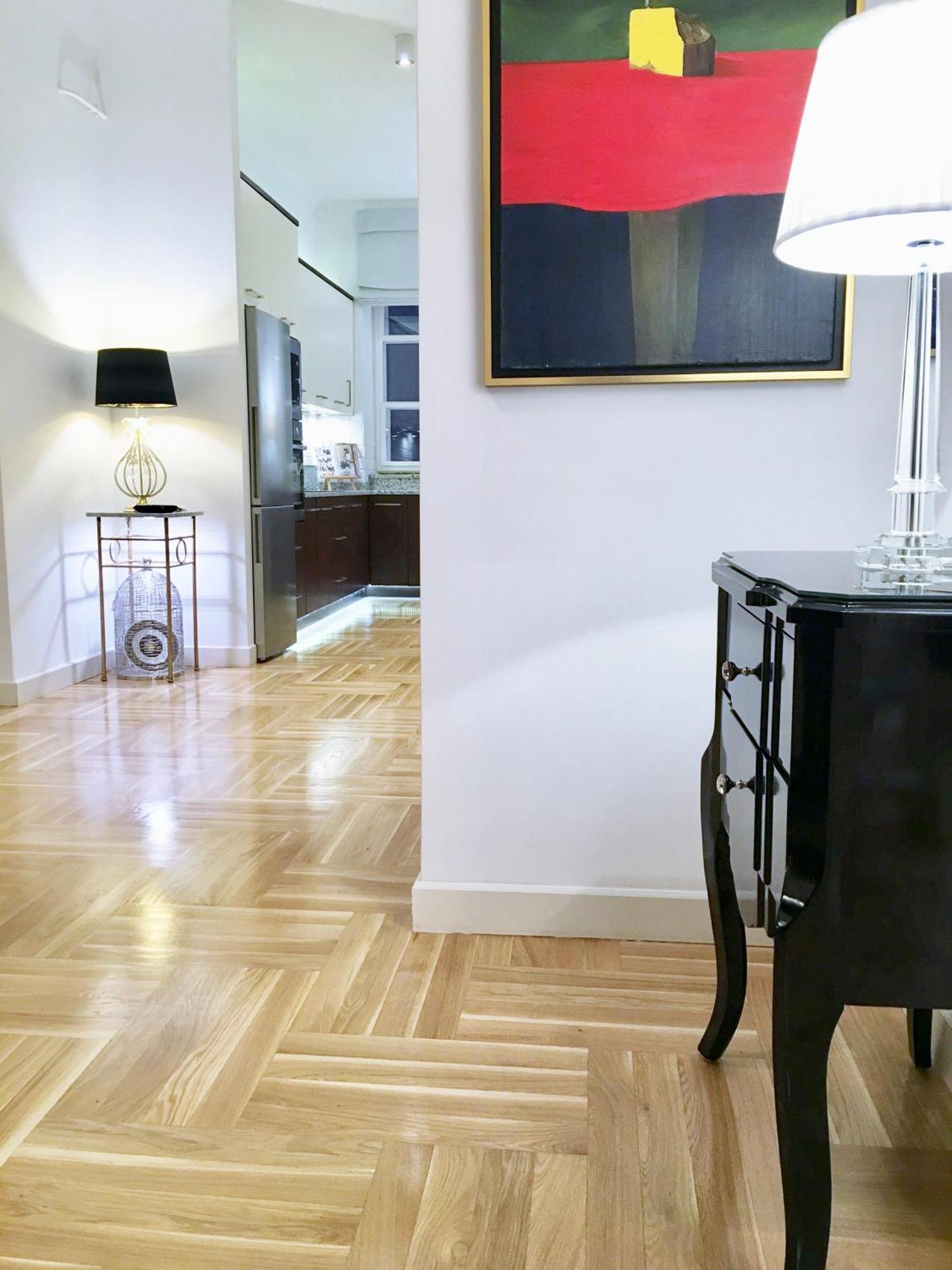 Luxury Apartments Mondrian Market Square III Warsaw Room photo